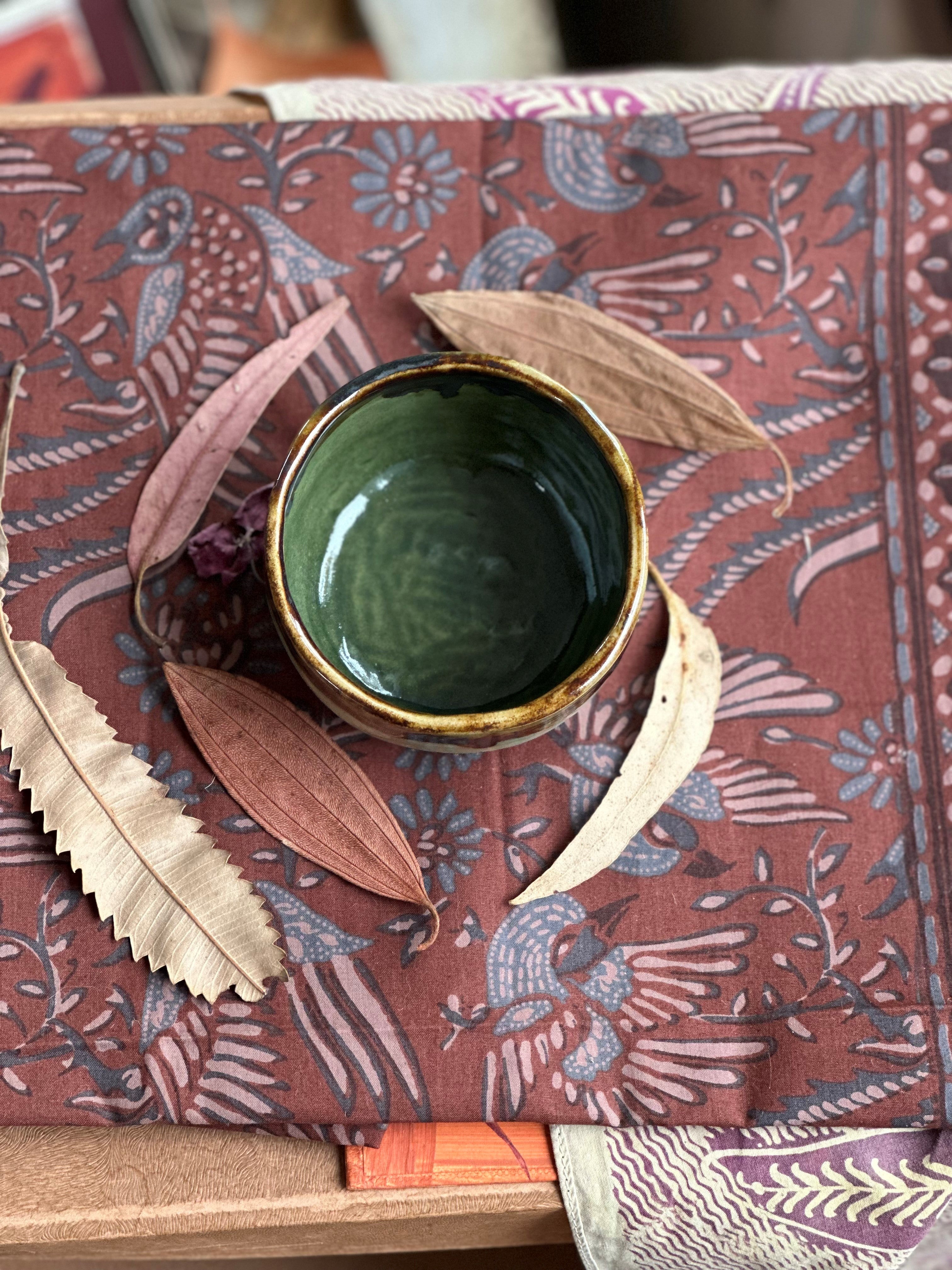 TASSES FAITES À LA MAIN (lot de 2)